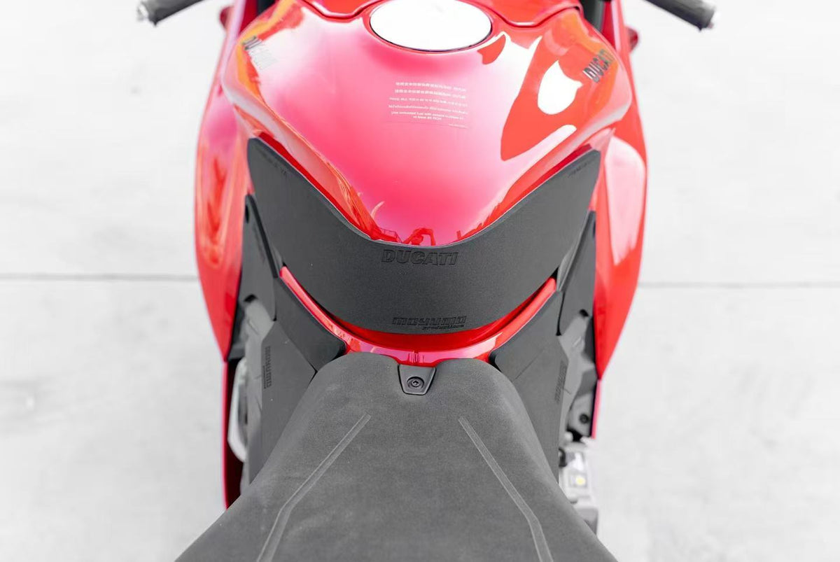 25–26 Ducati Panigale V4 S GP-Style Tank Grip Pads & Side Panel Pads | Anti-Slip Kit