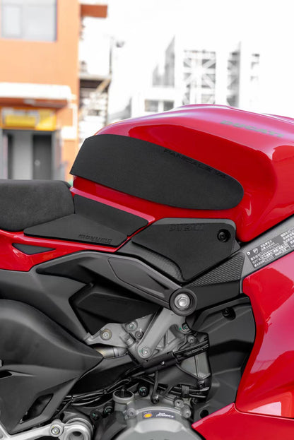 25–26 Ducati Panigale V4 S GP-Style Tank Grip Pads & Side Panel Pads | Anti-Slip Kit